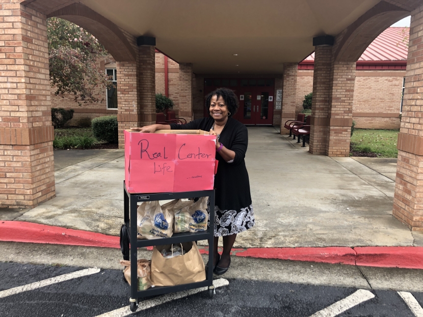 Spring Hill Elementary Makes a Difference in Our Community Real Life